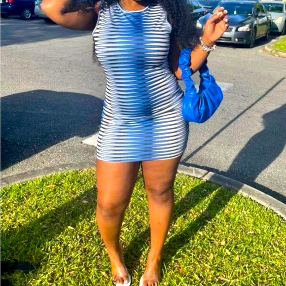 Blue Dress - Picture 2 of 2